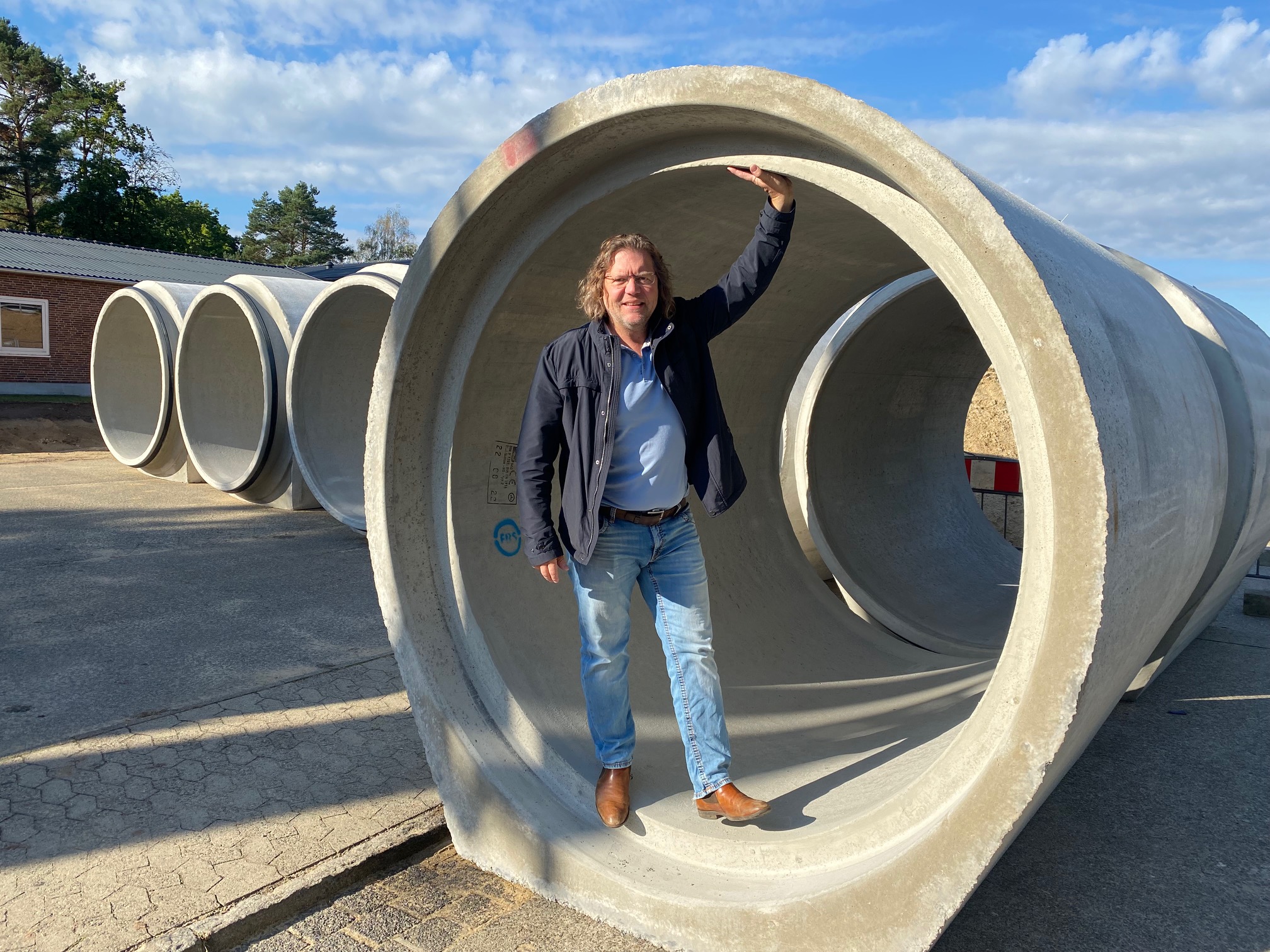Erdbau Rogalski – Großkanalrohre auf der Baustelle